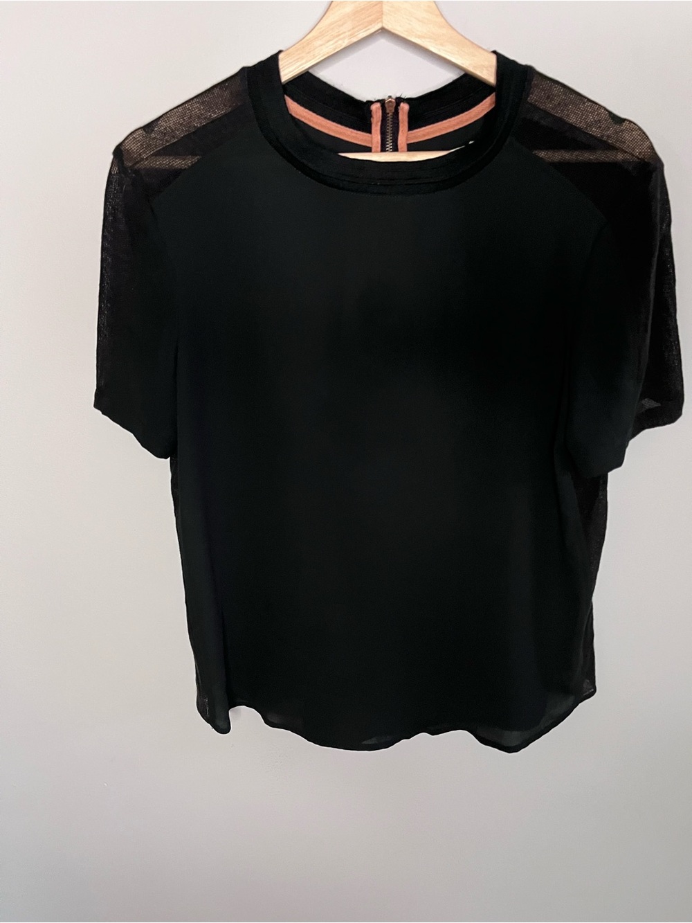 Lou & Grey Womensâ Black Mesh Panel Short Sleeve Zipper Back Blouse Top Size S